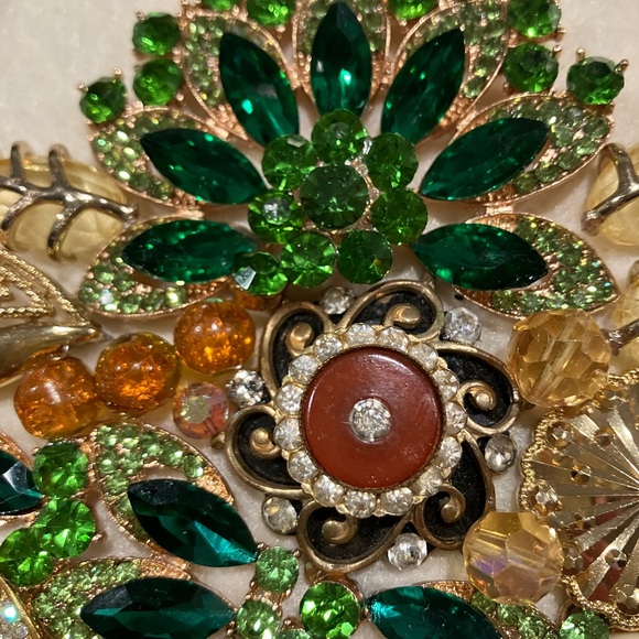 FRAMED JEWELRY ART COLLAGE IN VINTAGE FRAME HANDMADE UNIQUE OOAK GIFT 🎁 IDEA - Picture 11 of 15